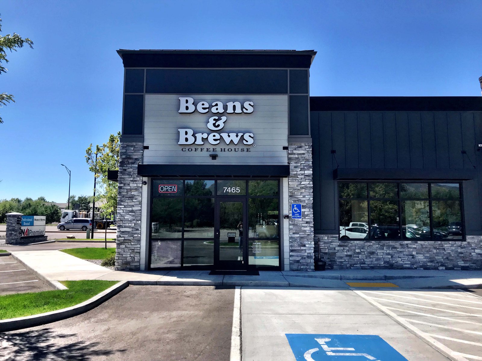 Exterior photo of Sandy on Union Park Ave. Beans and Brews