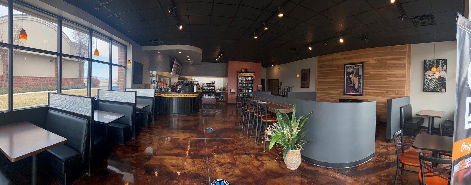 Interior photo of Riverton on Bangerter Beans and Brews