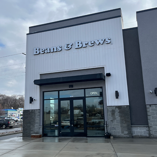 Exterior photo of Murray Beans and Brews