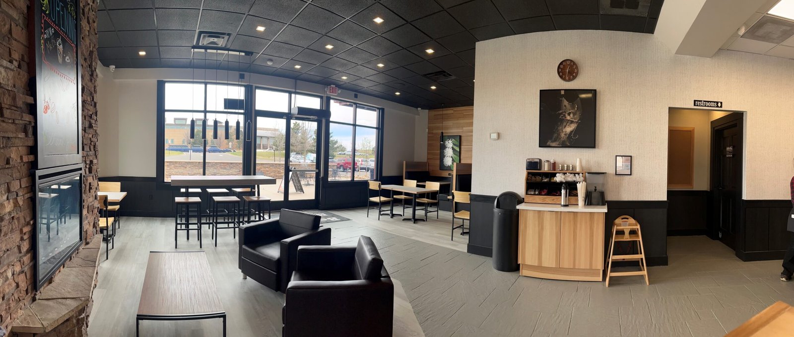 Interior photo of Meridian Beans and Brews